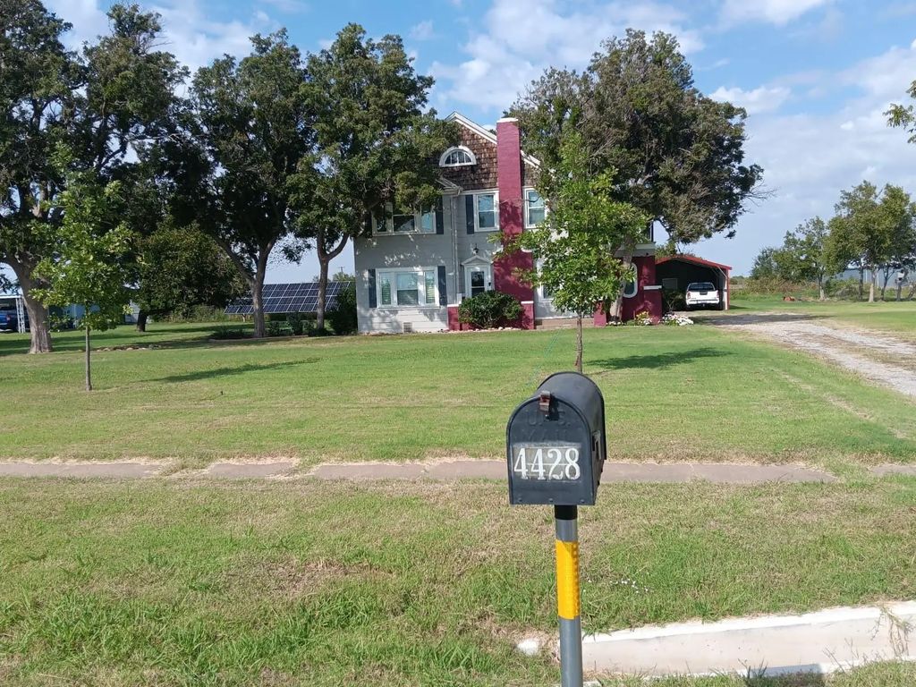 4428 Business Highway 287j, Iowa Park