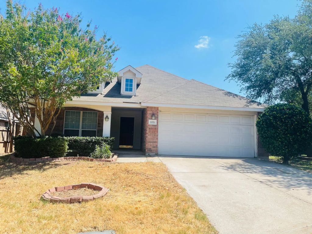 8426 Romanway Drive, Dallas
