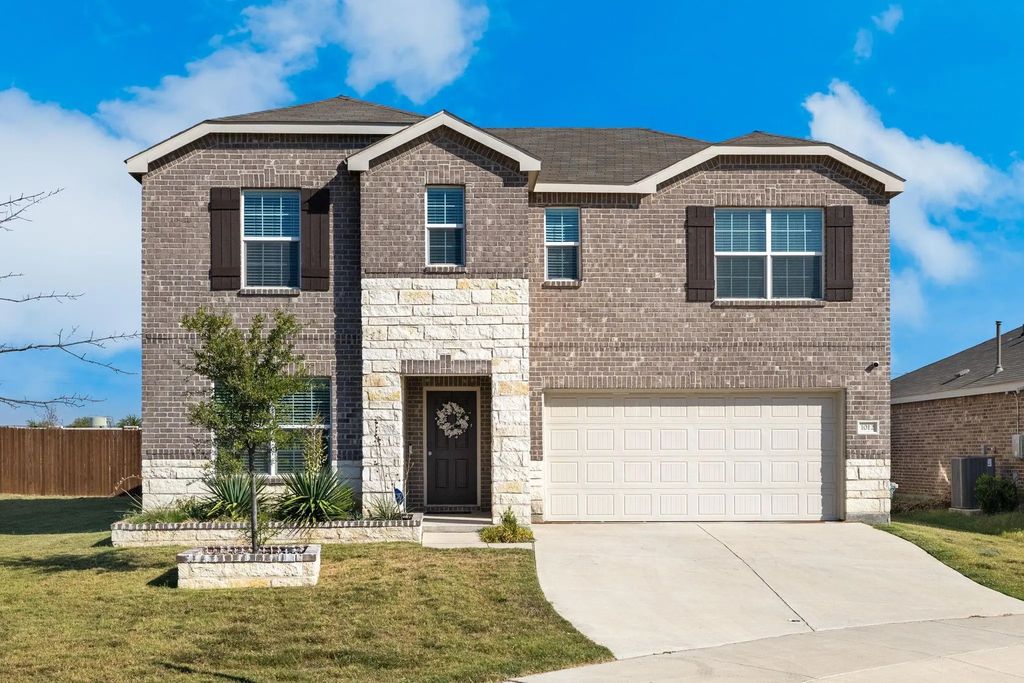 1012 Shire, Haslet