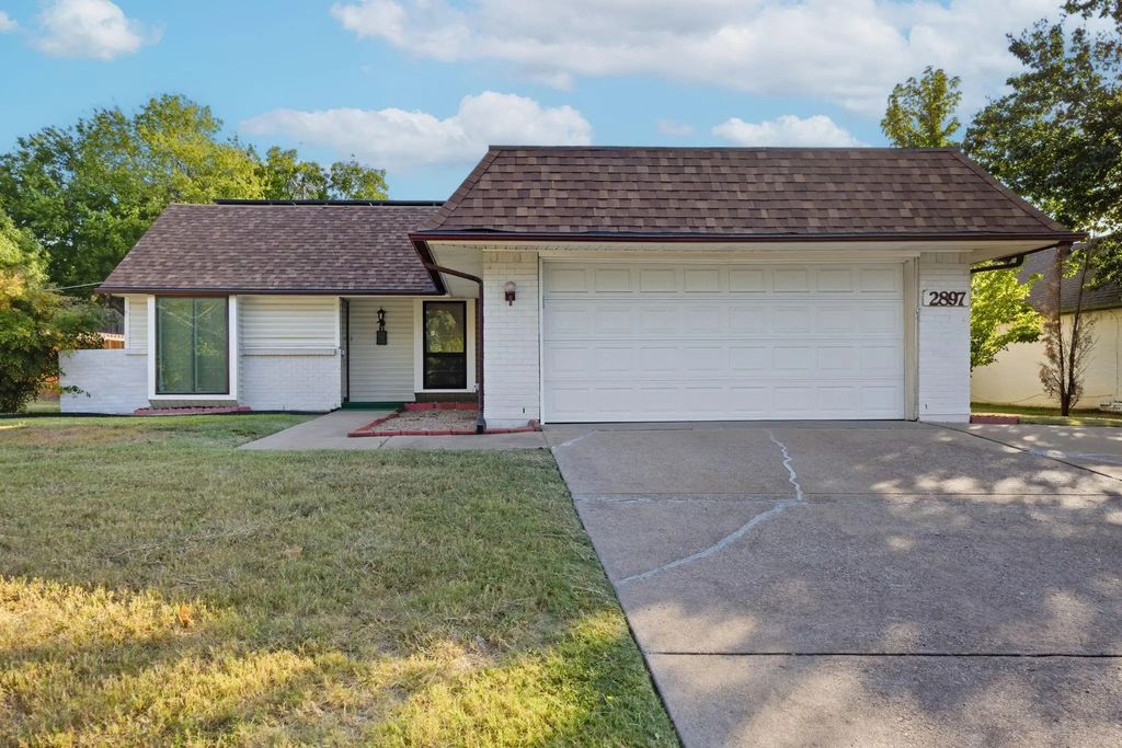 2897 Elsinor Drive, Fort Worth
