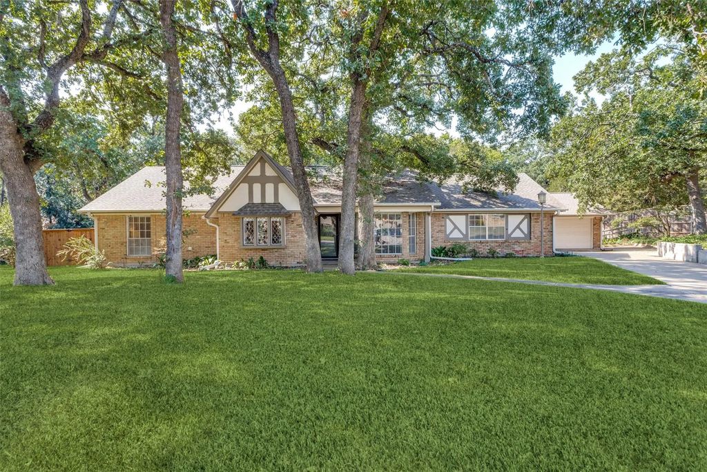2714 Ripplesprings Court, Arlington