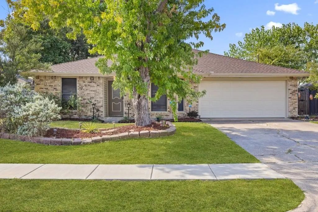 2801 Yale Drive, Rowlett