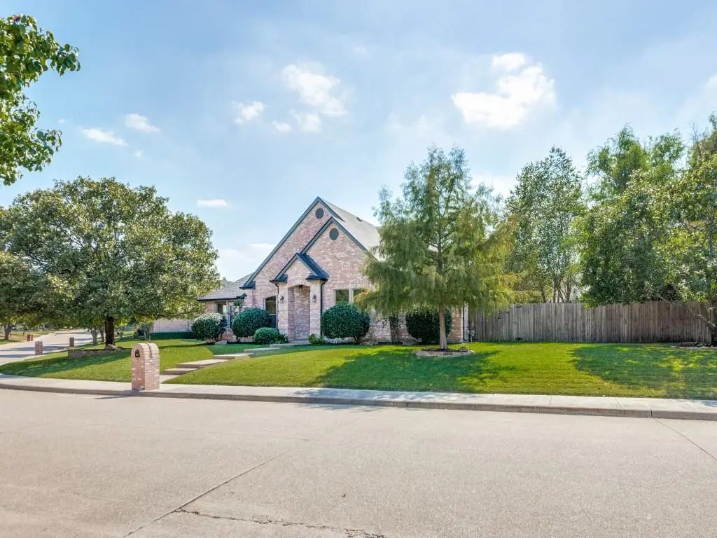708 Whitetail Deer Lane, Crowley
