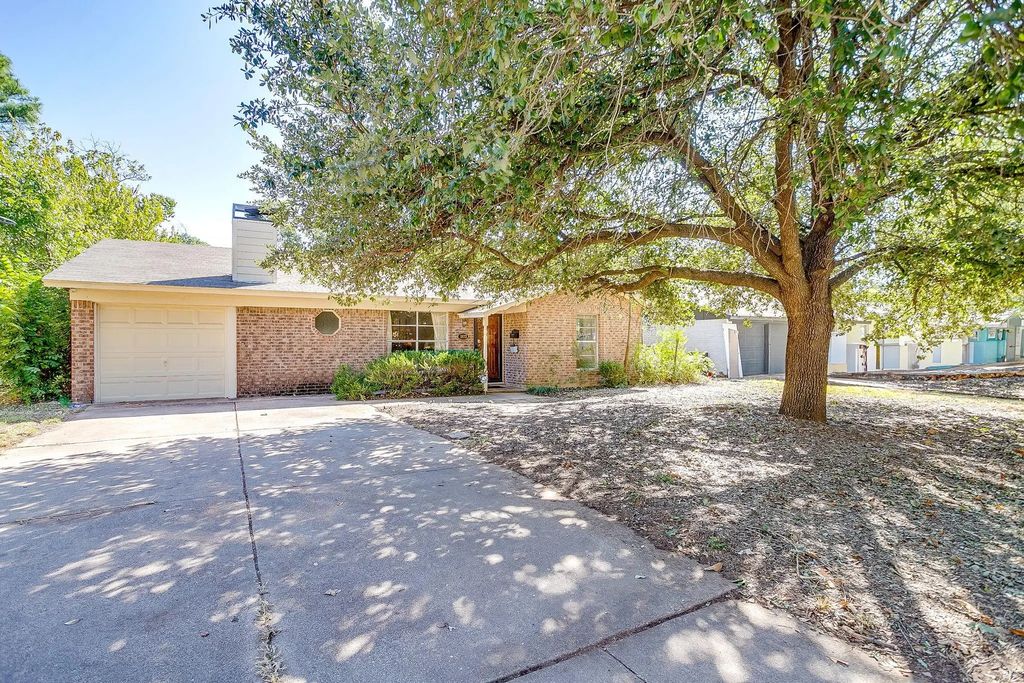 1613 Barron Lane, Fort Worth
