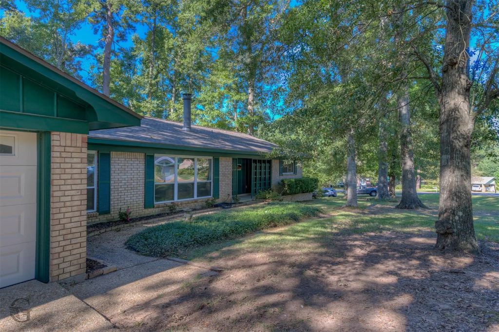212 Sweetgum Drive, Haughton