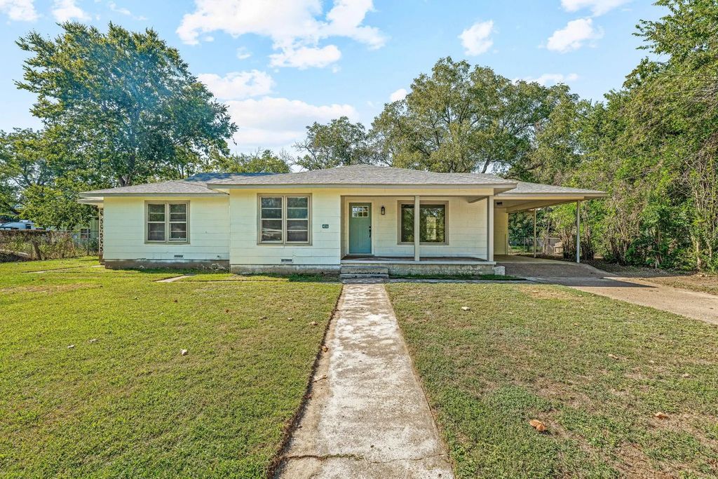 416 S Moseley Street, De Leon