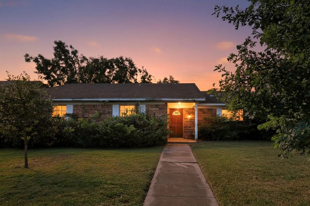 2418 Emerson Drive, Garland