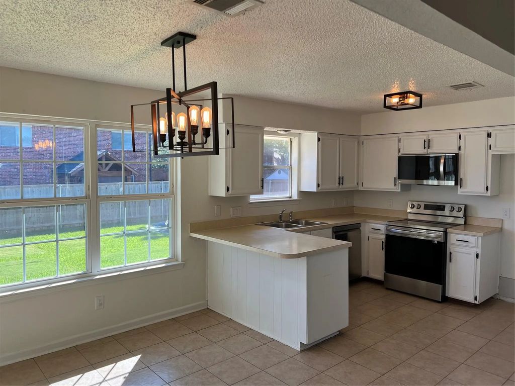 402 Emerson Drive, Euless