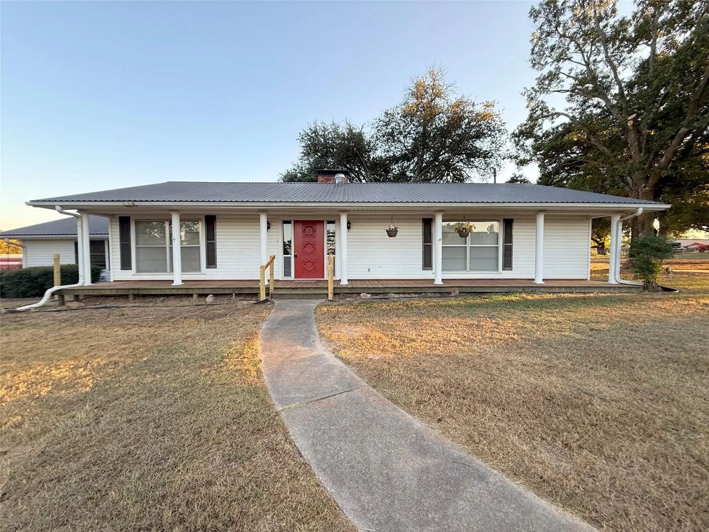 7999 Farm Road 1448, Winnsboro