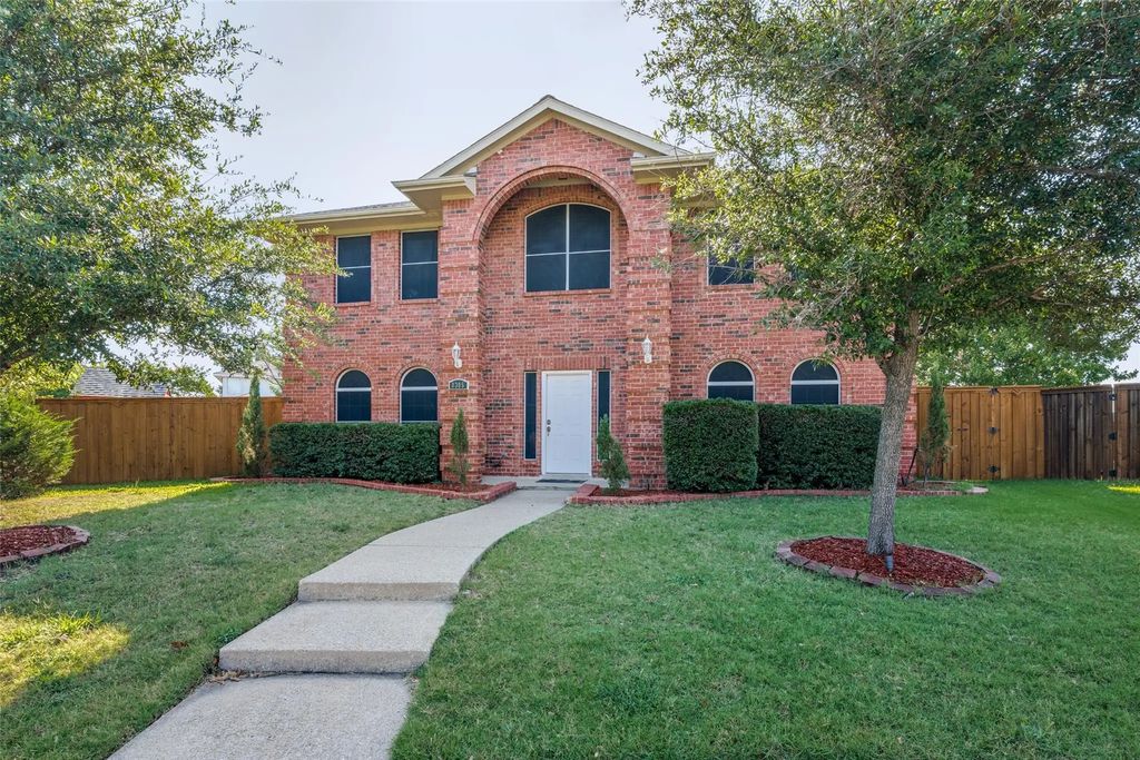 8305 Camden Court, Rowlett