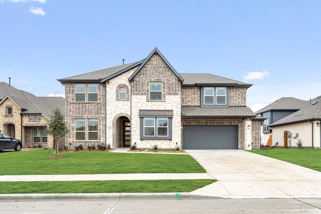 905 Greenleaf Court, Anna