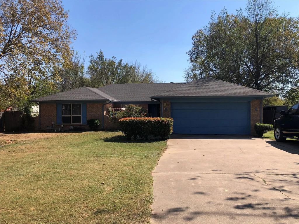 8430 Retta Mansfield Road, Mansfield