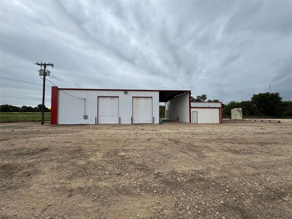 9182 S Us Highway 79, Palestine