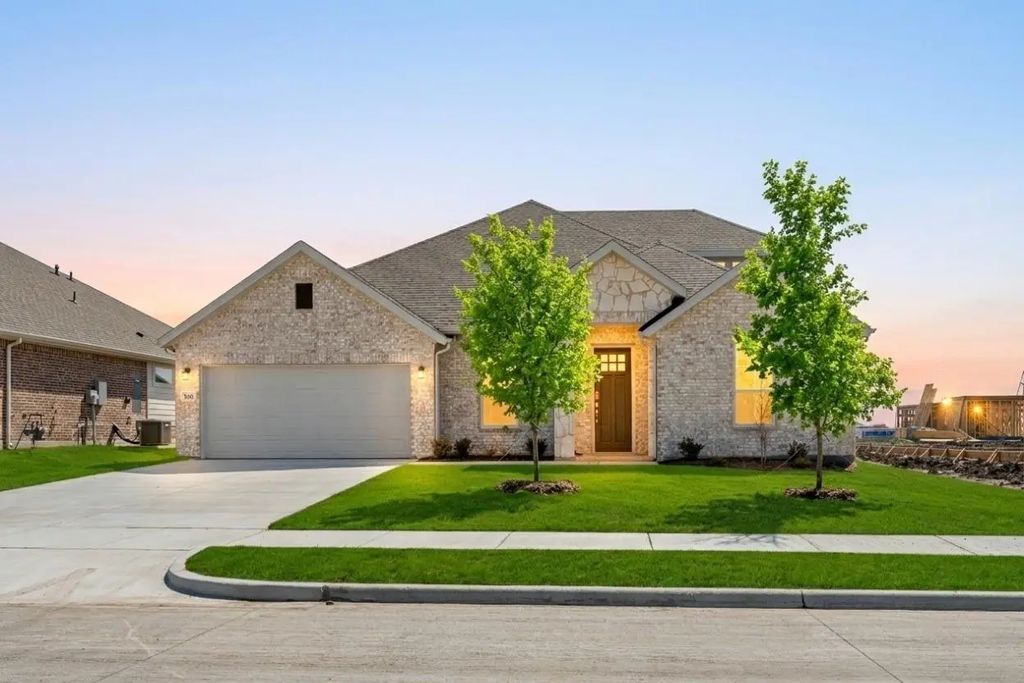 506 Fort Davis Drive, Forney