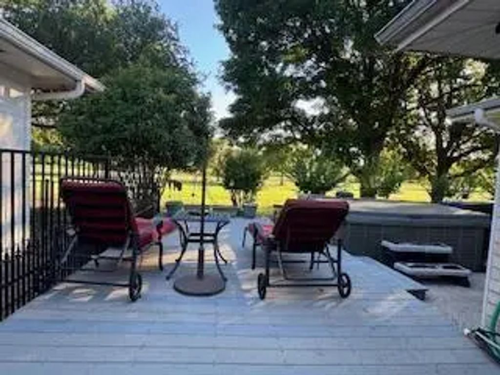 3220 Laurel Oaks Court, Garland