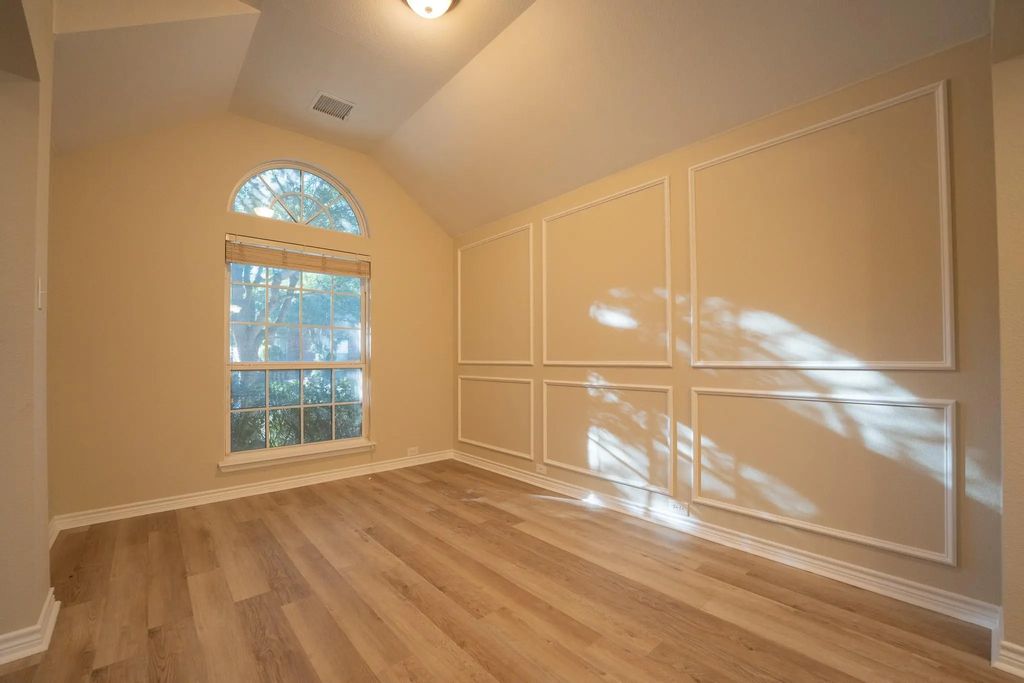 2002 Gardenridge Drive, Glenn Heights