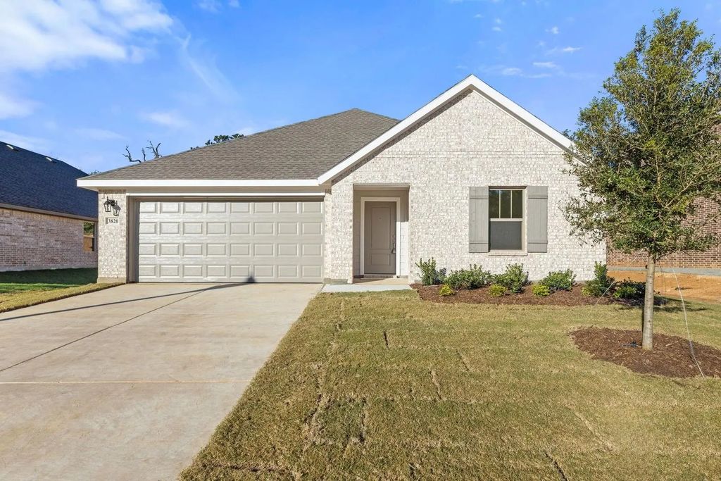 3820 Rose Hill Court, Denison