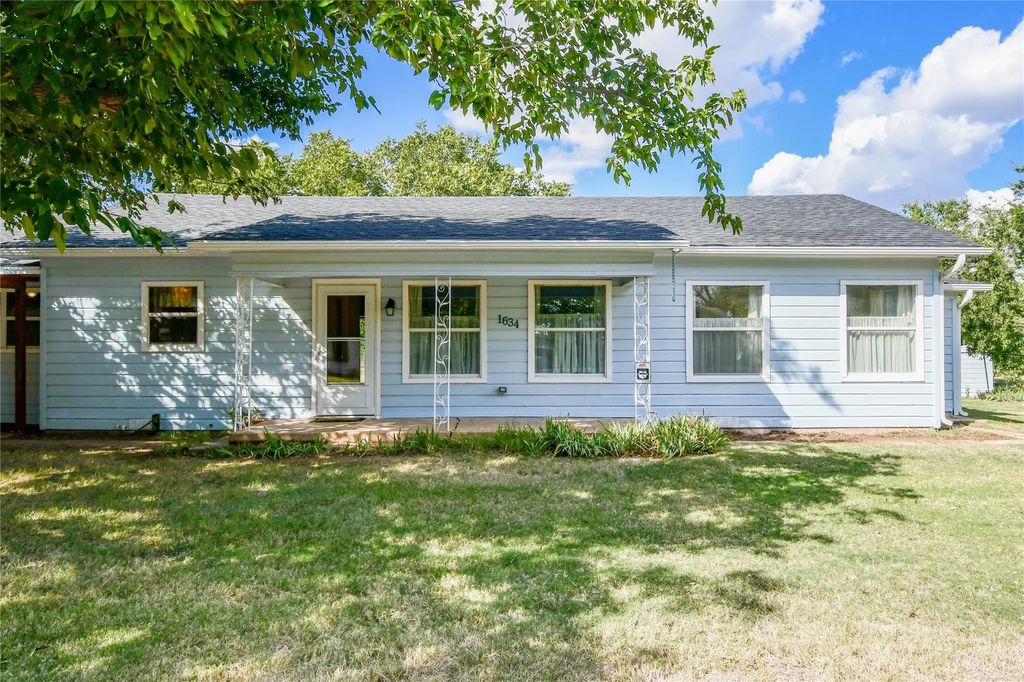 1634 Sandefer Street, Abilene
