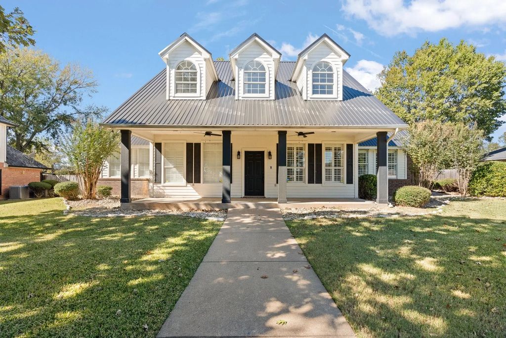 1326 Whisper Lane, Glen Rose