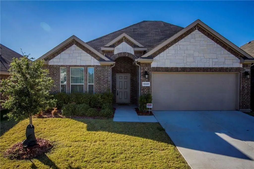 2412 Michelle Creek Drive, Little Elm