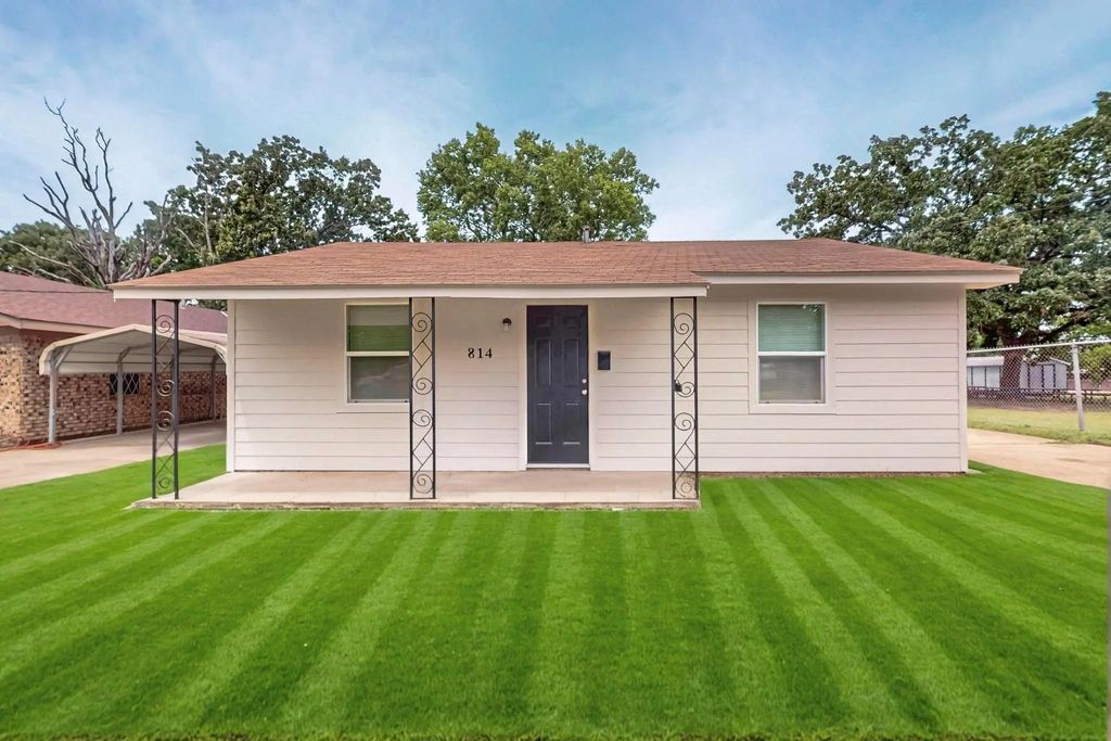 814 Freeman Street, Sulphur Springs
