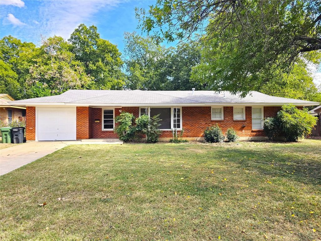 3630 Charles Street, North Richland Hills
