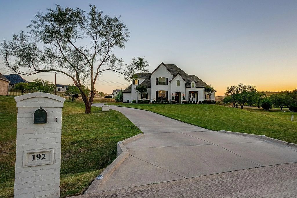 192 Bearclaw Circle, Aledo