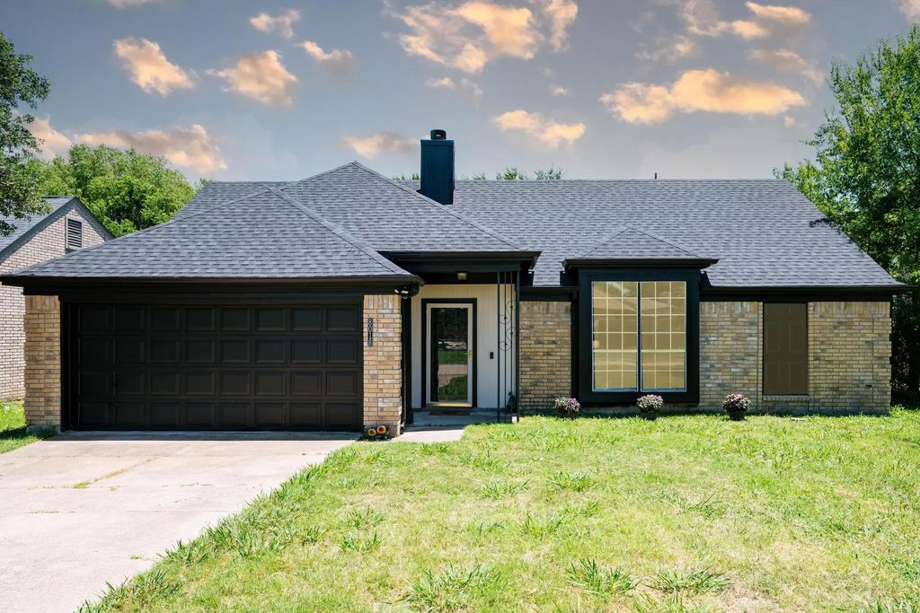 8018 Blackfin Drive, Rowlett
