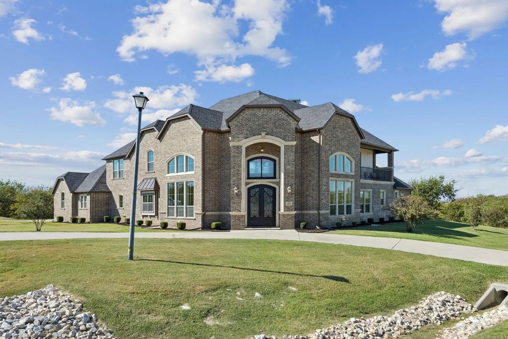 1219 Tulip Court, Grand Prairie