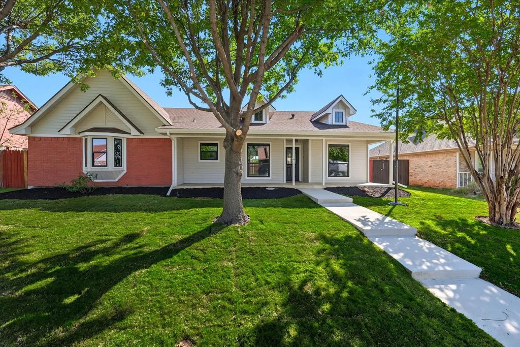 1118 Woodrow Drive, Lewisville