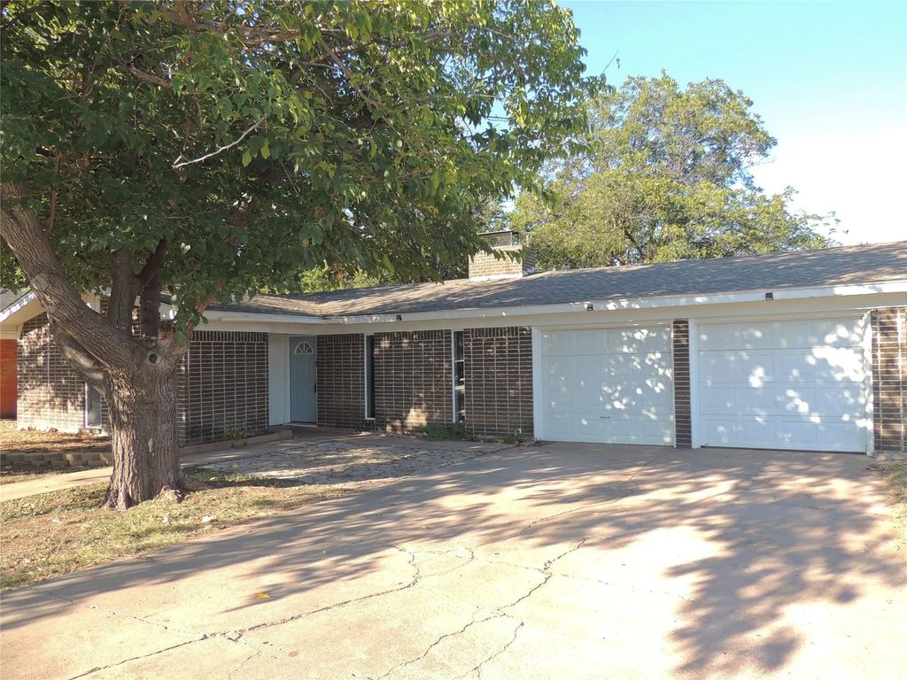 642 Harwell Street, Abilene
