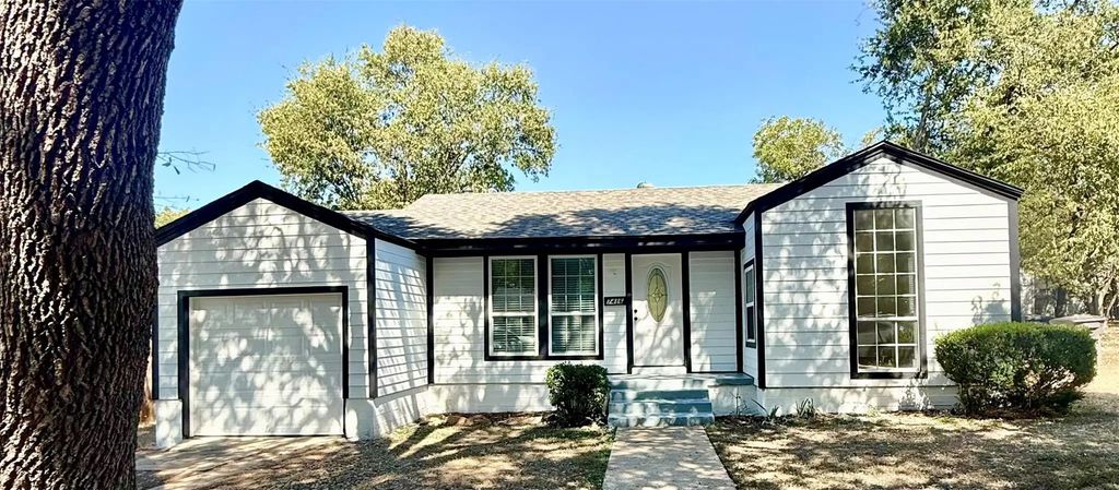 7416 Llano Avenue, Fort Worth