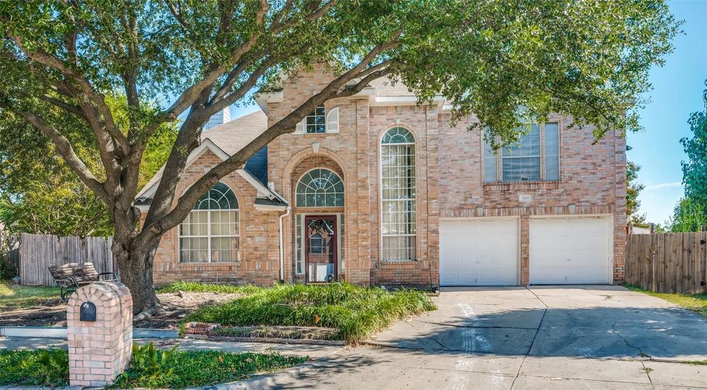 5803 Gloucester Court, Arlington
