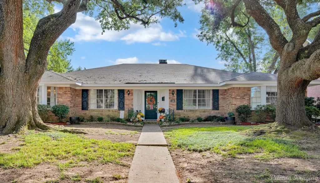 6013 River Road, Shreveport