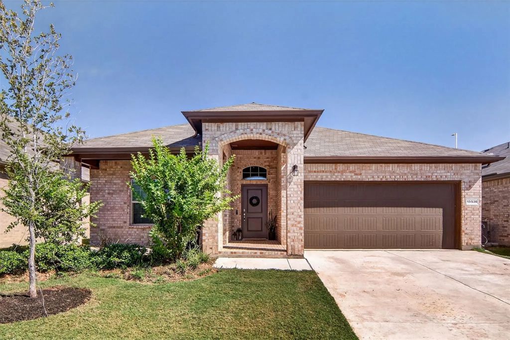 15536 Halstead Lane, Fort Worth