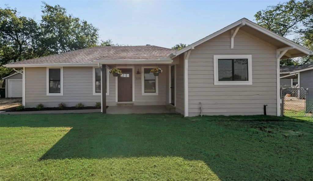 325 Houston Street, Cedar Hill