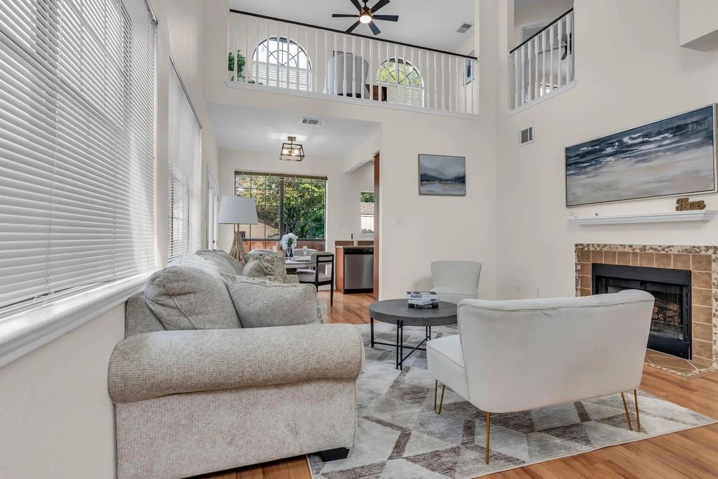 903 Azalia Drive, Lewisville