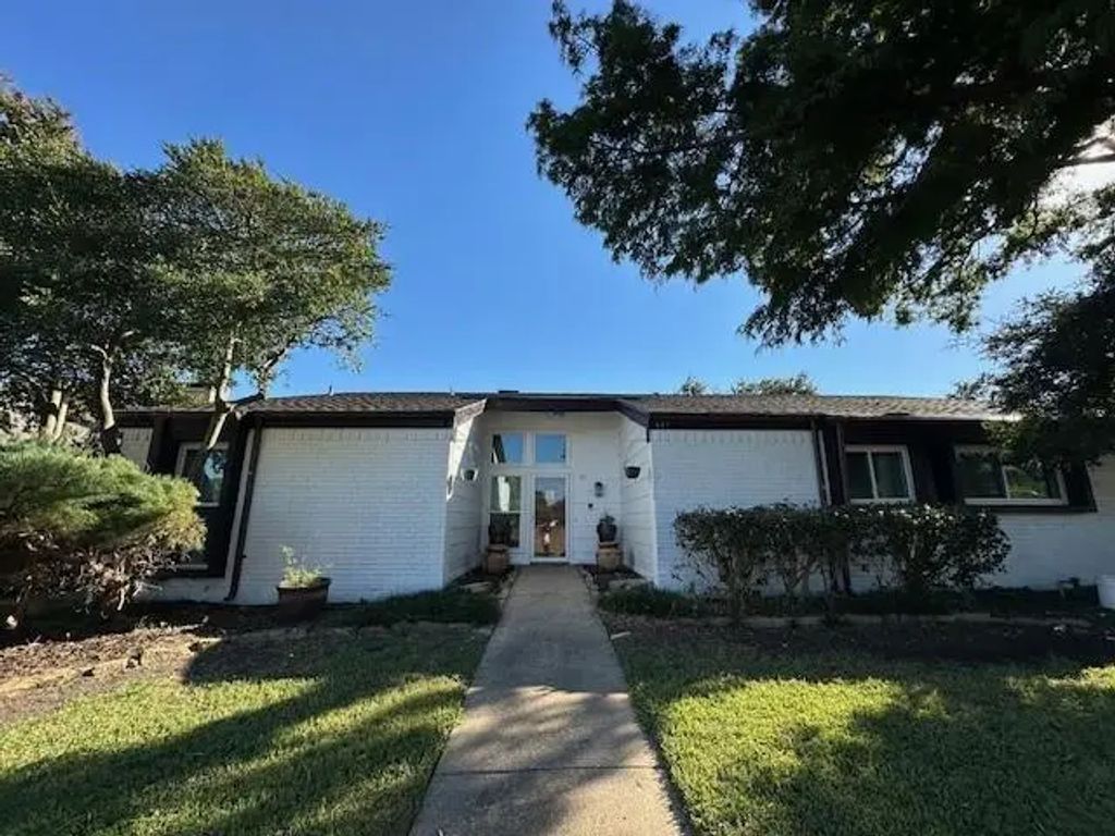 417 Campbell Court, Richardson
