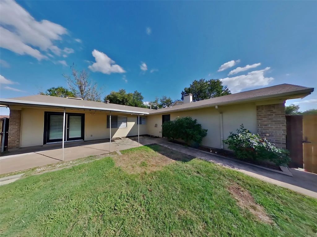 2625 Sam Houston Drive, Garland