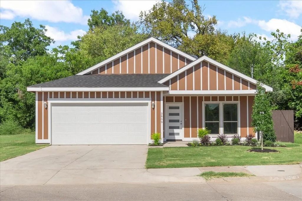 3809 Robert L Parish Sr Avenue, Dallas