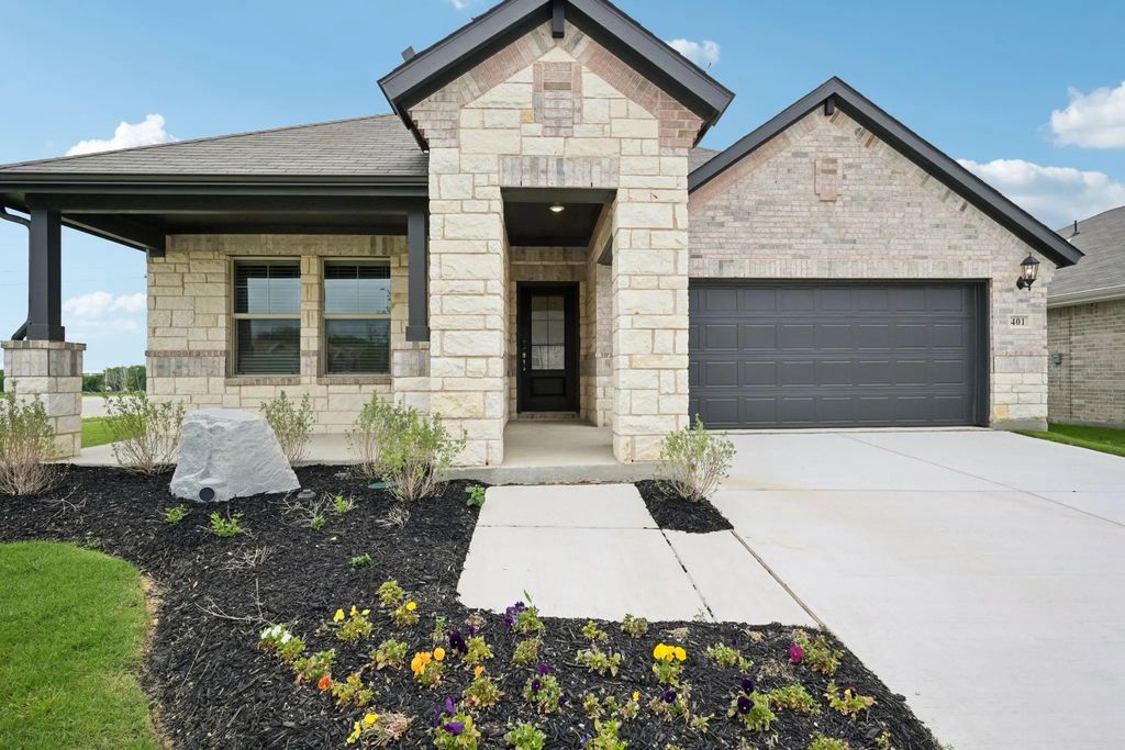 401 Loch Drive, Sherman