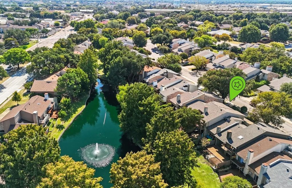 2955 Country Place Circle, Carrollton