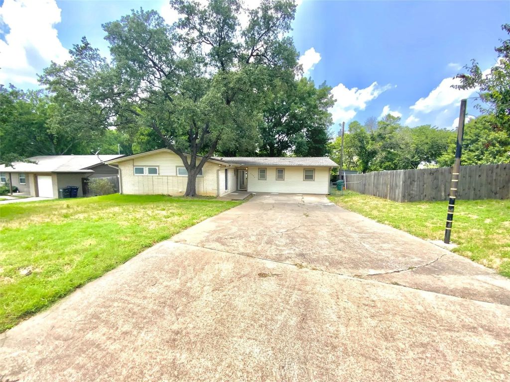 5504 Winifred Drive, Fort Worth