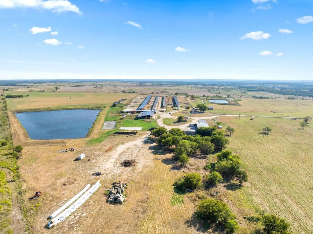 910 E Fm 219, Hico