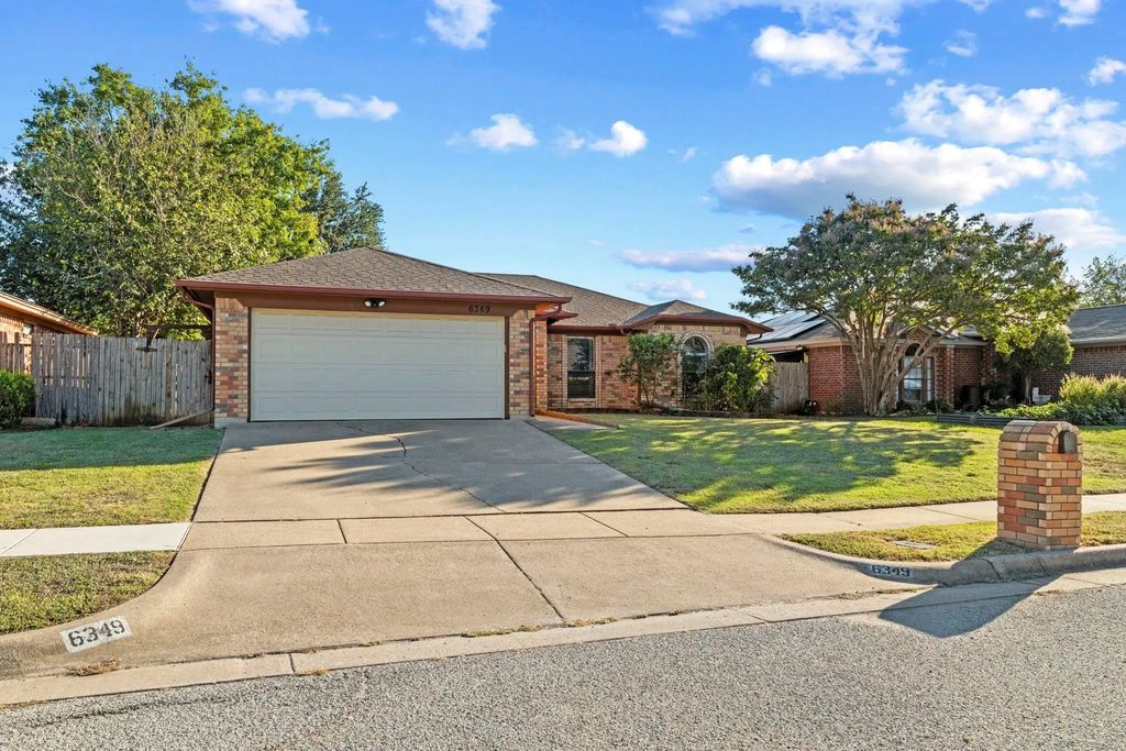 6349 Hunters Glen Drive, Watauga
