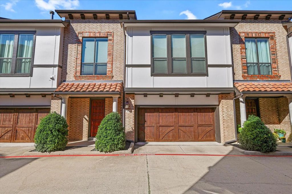 13900 Noel Road 6, Dallas
