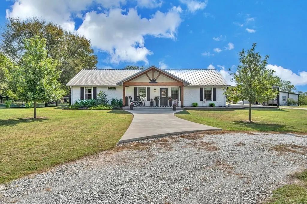 655 Buster Chatham Road, Waco