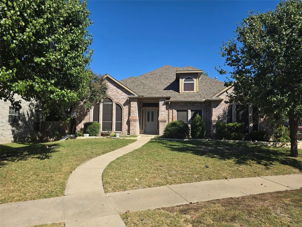 2706 Rochelle Drive, McKinney