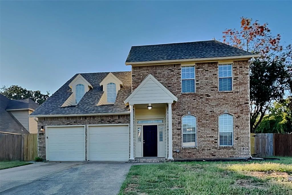 541 Post Oak Road, Grapevine