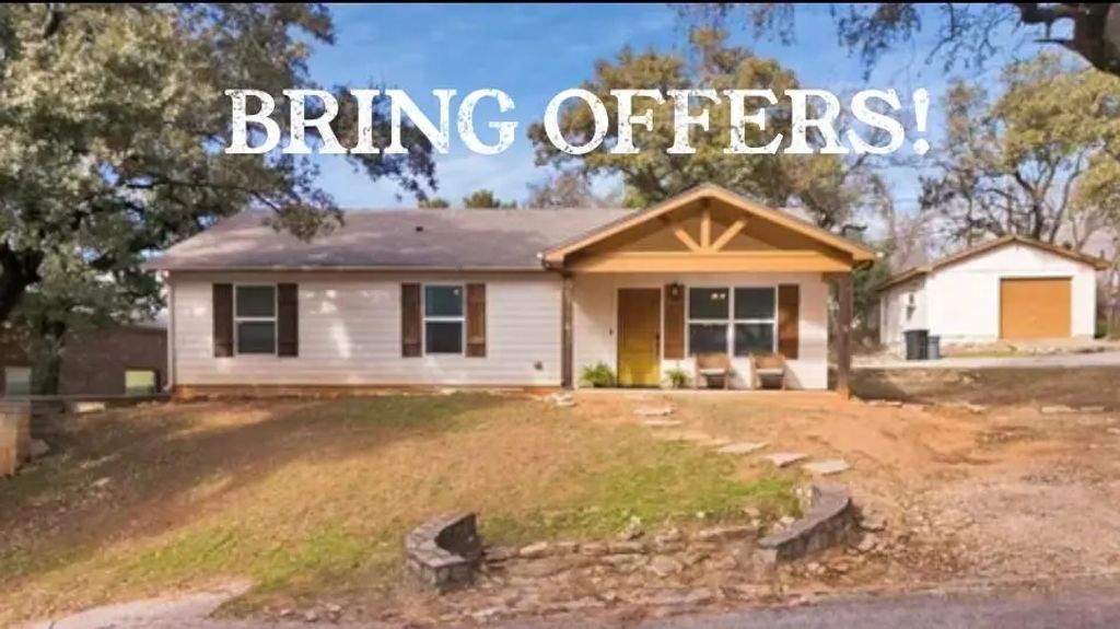 1830 Hitching Post Road, Granbury